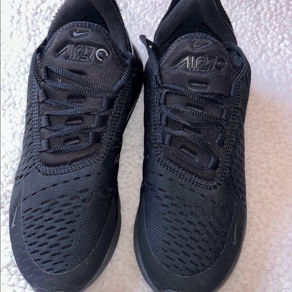 Nike Air Max 270 Black Sneakers Soft Slip-On Design unisex - Picture 2 of 9